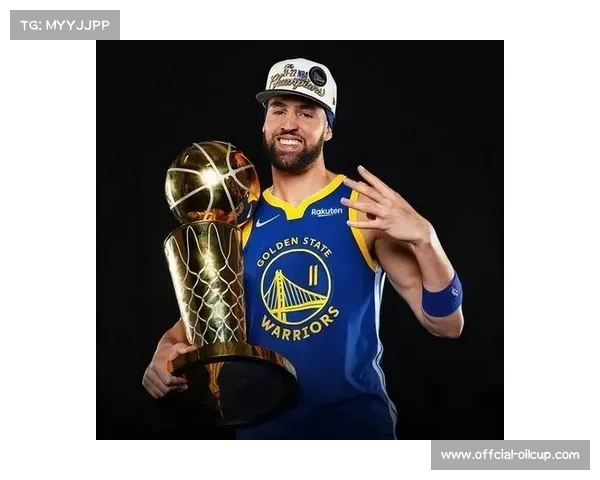 克莱职业精神获赞誉，独行侠角色适应